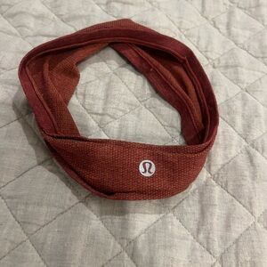 lululemon athletica Rust/Brick Stretch Workout Headband